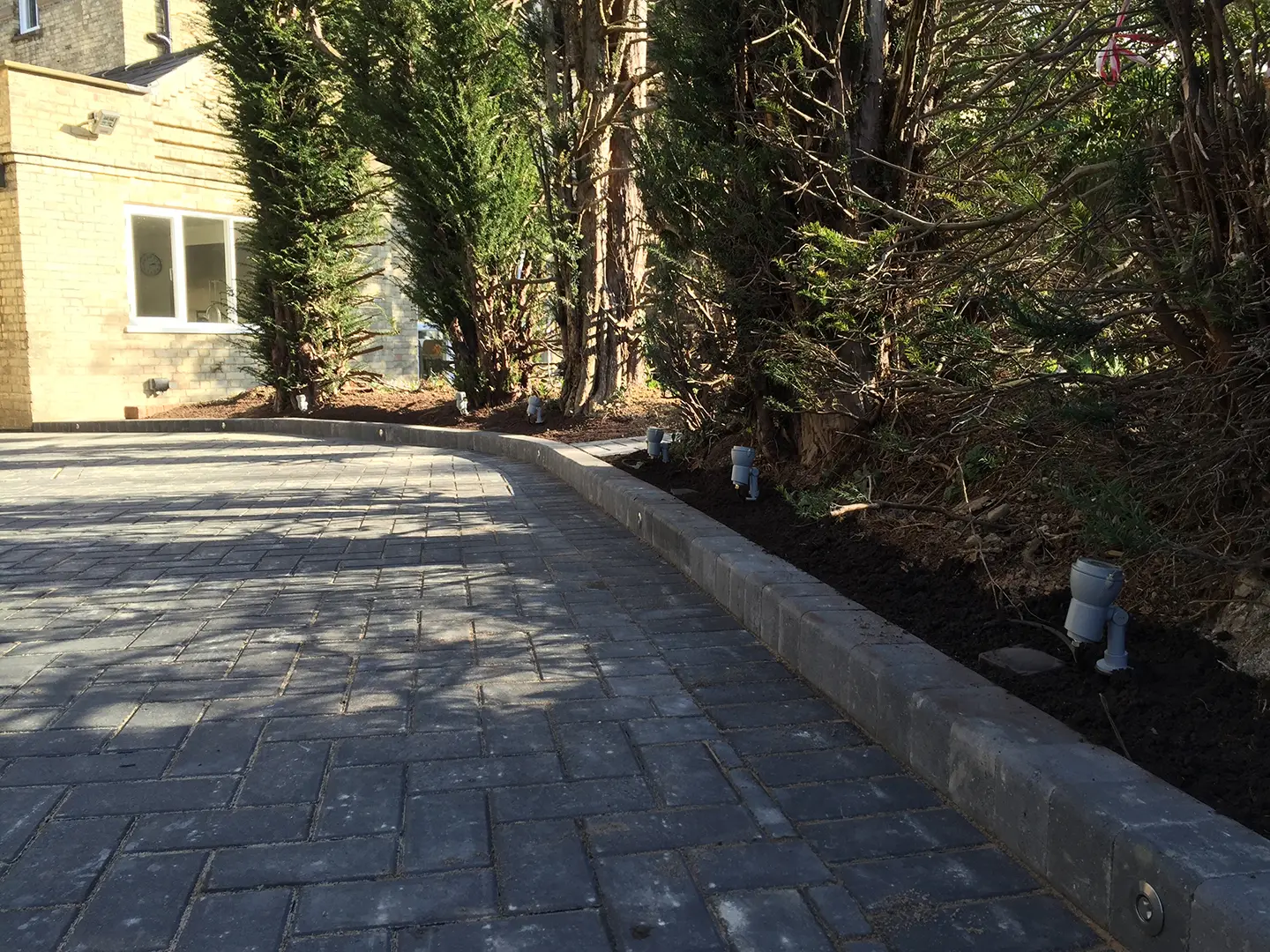 Landscape and terrace project photograph 4